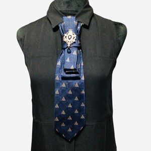 Elegant Blue and Gold Necktie